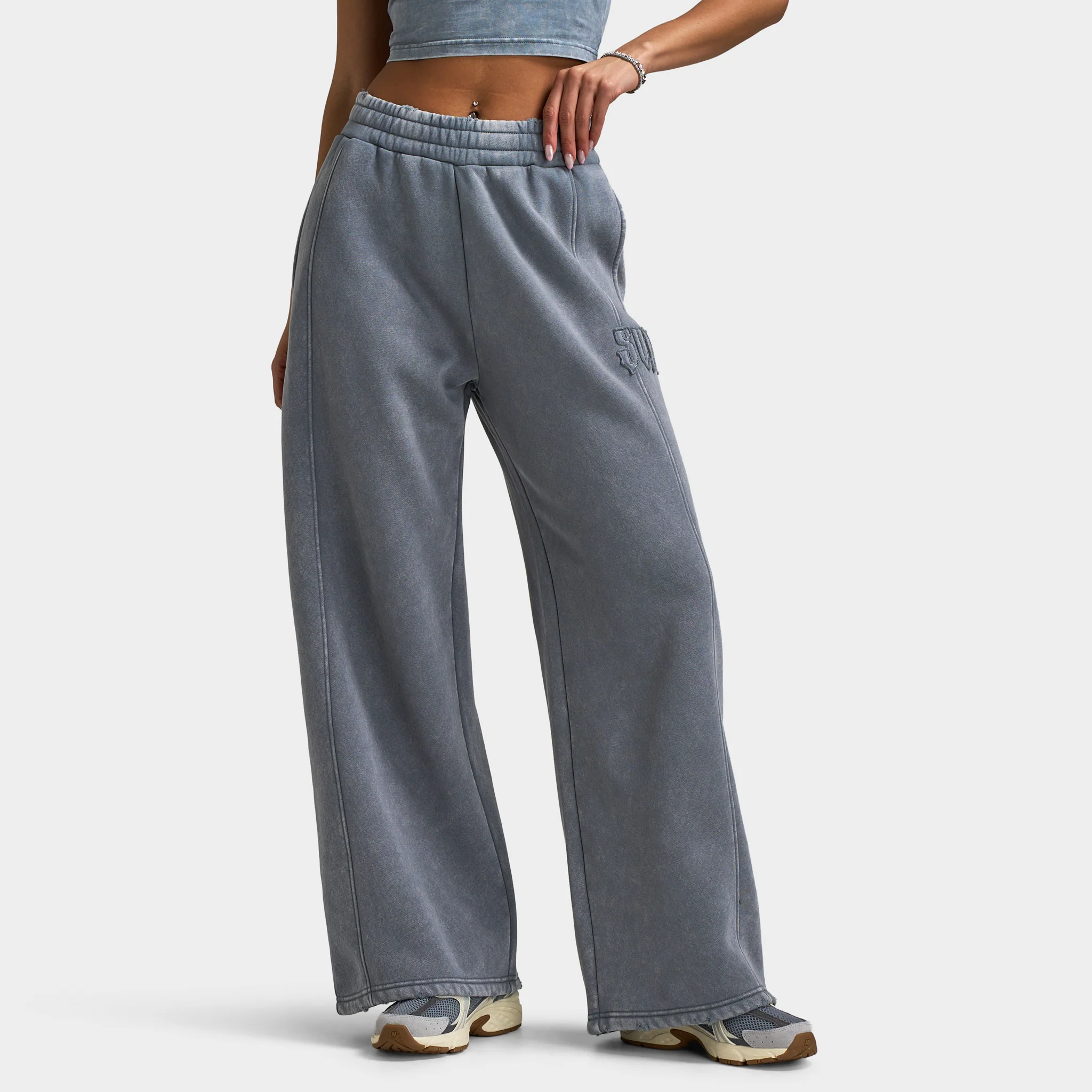Supply & Demand Women's Raw Wide Leg Joggers / Grey Shingles
