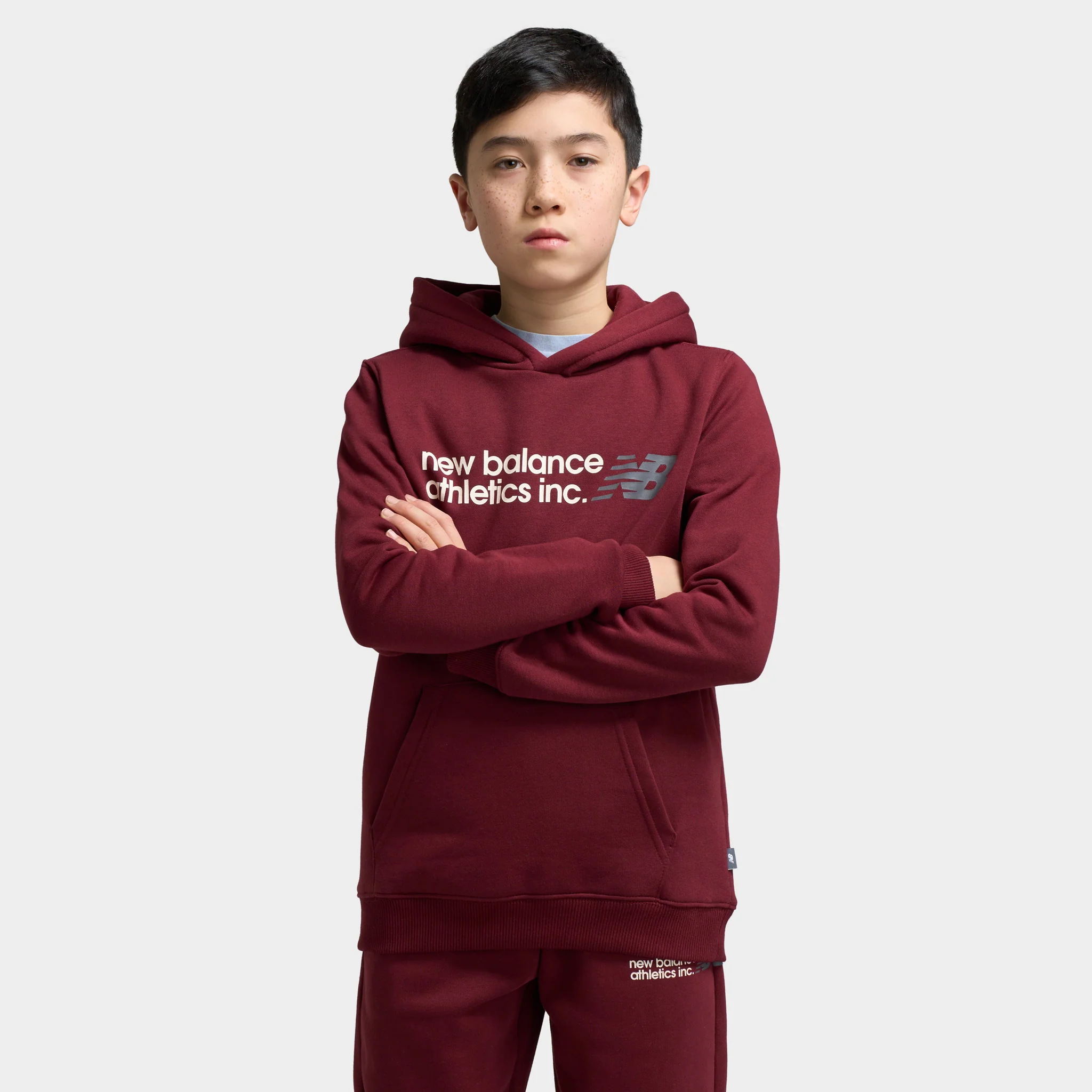 New Balance Juniors' Linear Logo Hoodie / Monarch Burgundy