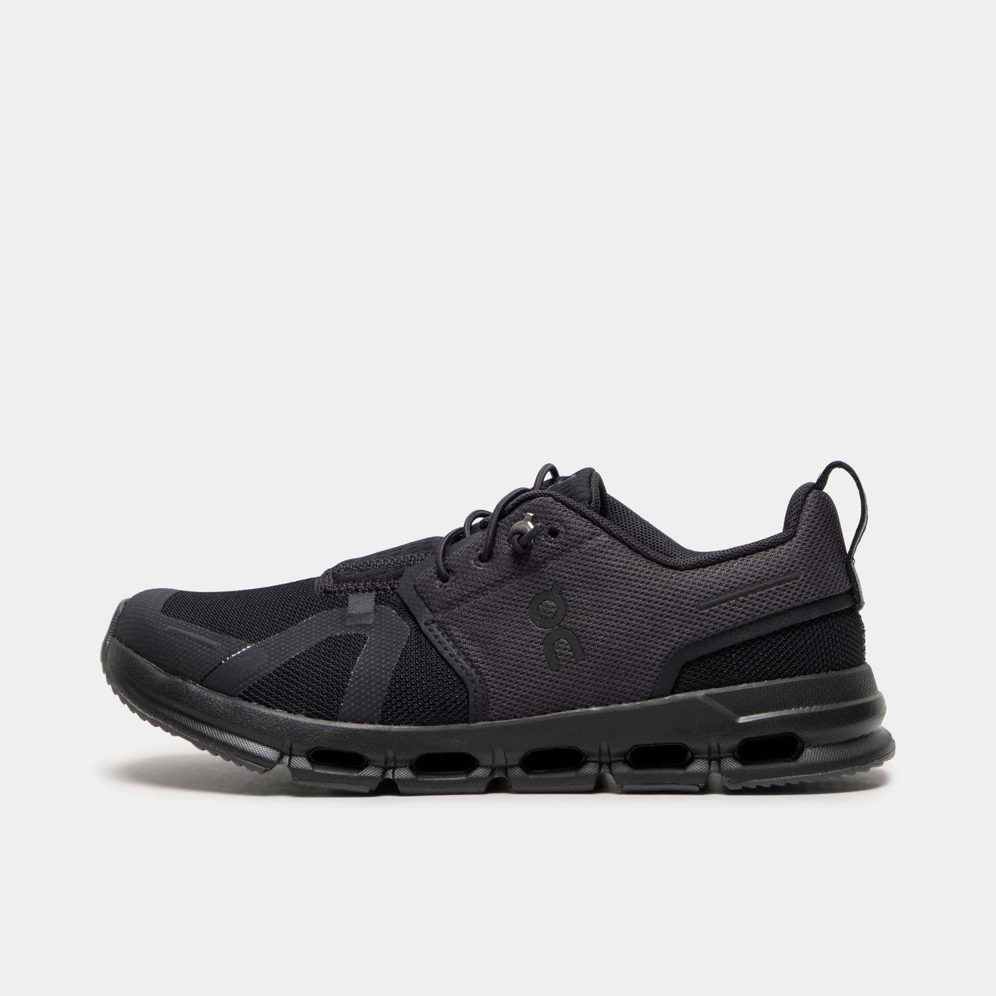 On Juniors' Cloud Sky / All Black